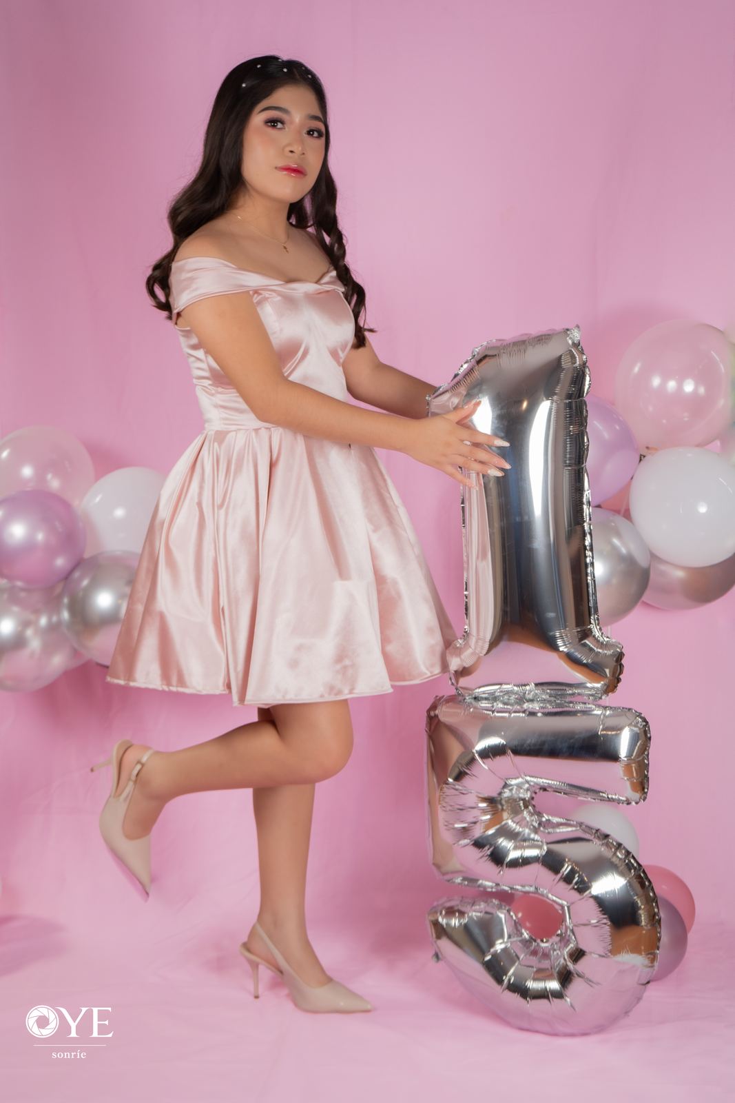 XV años · Nicole